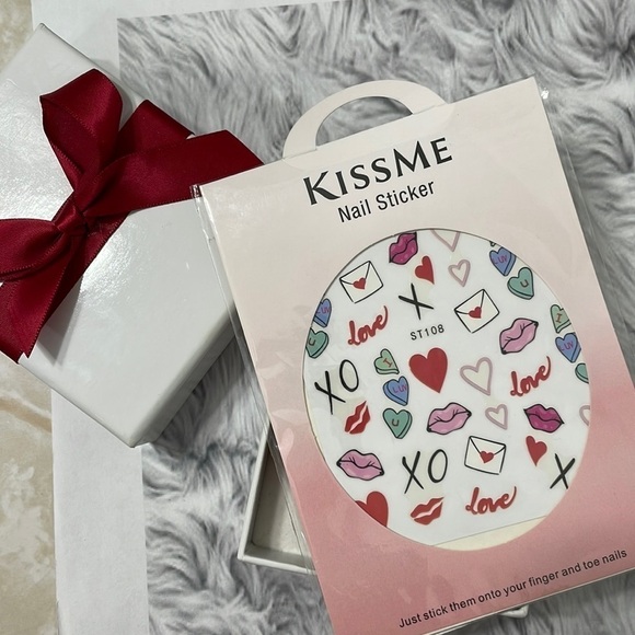 Valentines Day Press On Nail Tabs - Picture 6 of 8